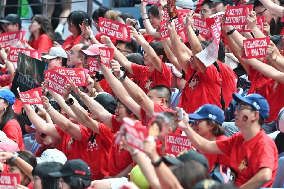 上海的感情, 他就如此描, 势头十分迅